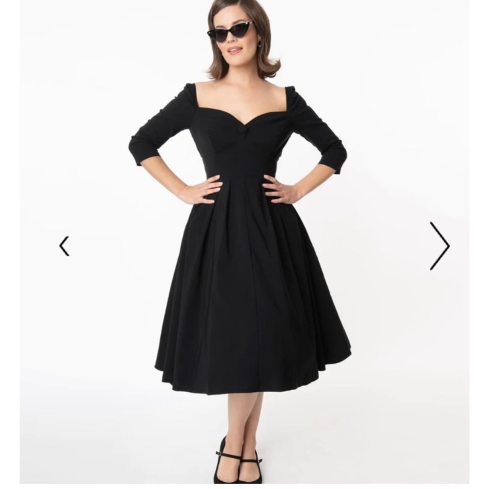 3X/20 Unique Vintage black swing dress